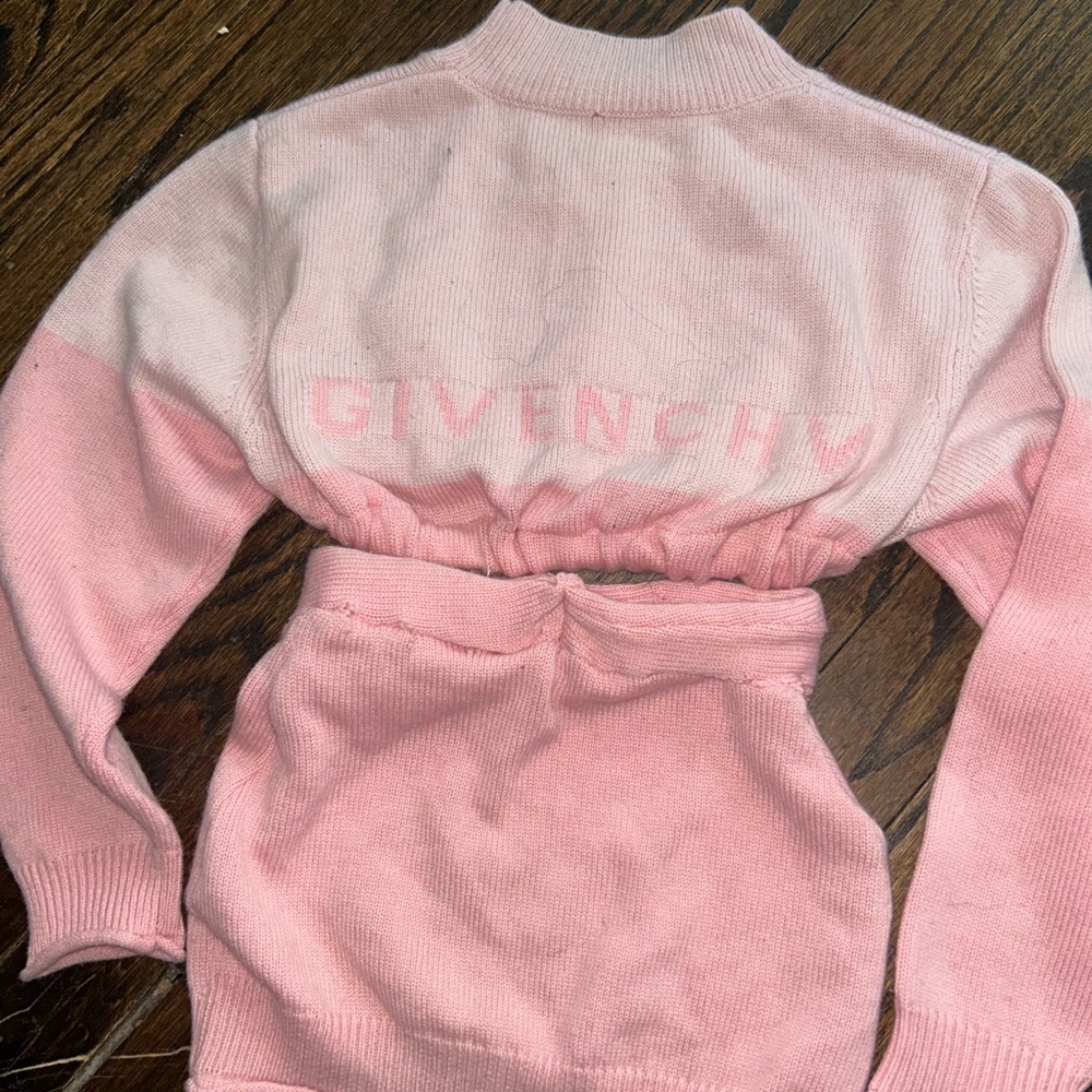 Pink Givenchy Sweater size8 - Picture 4 of 4